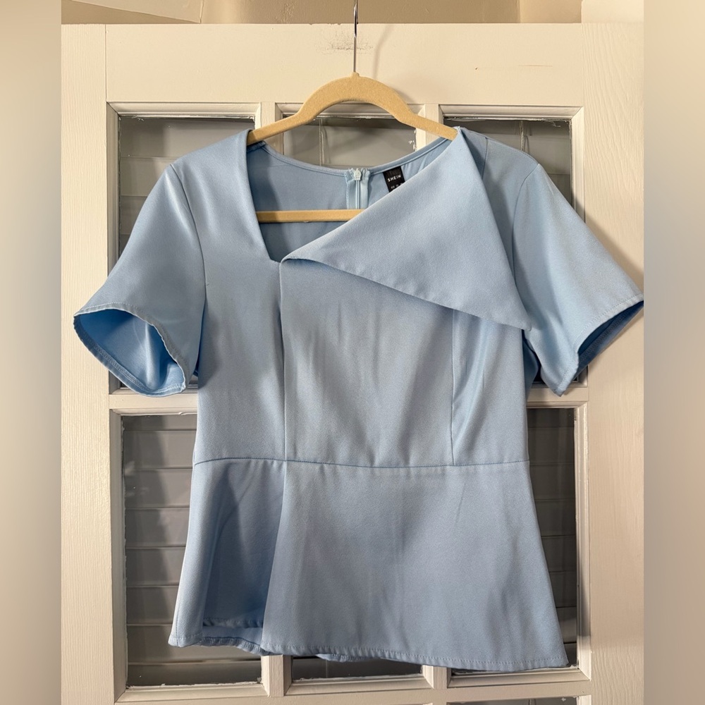 SHEIN Women’s M Blue Asymmetrical Short Sleeve Peplum Blouse | SKU 0263